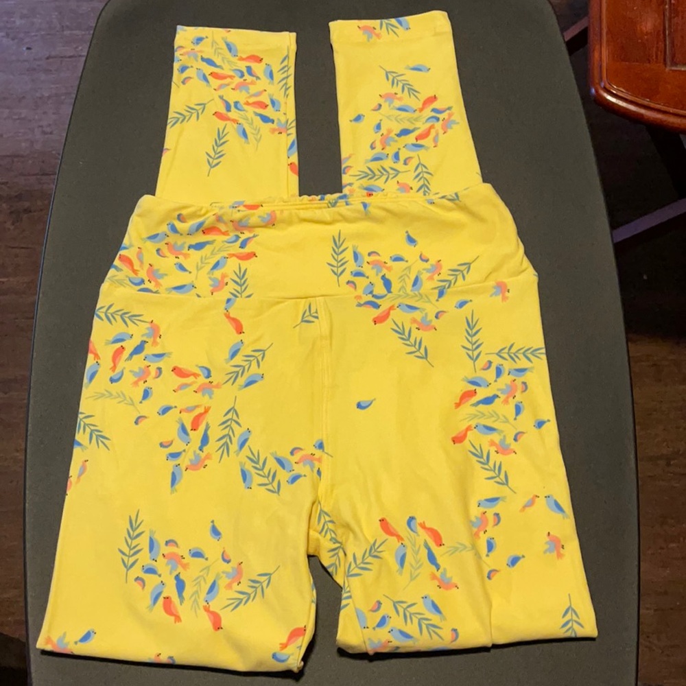 NWOT LuLaRoe girls leggings. Size Tween Girls